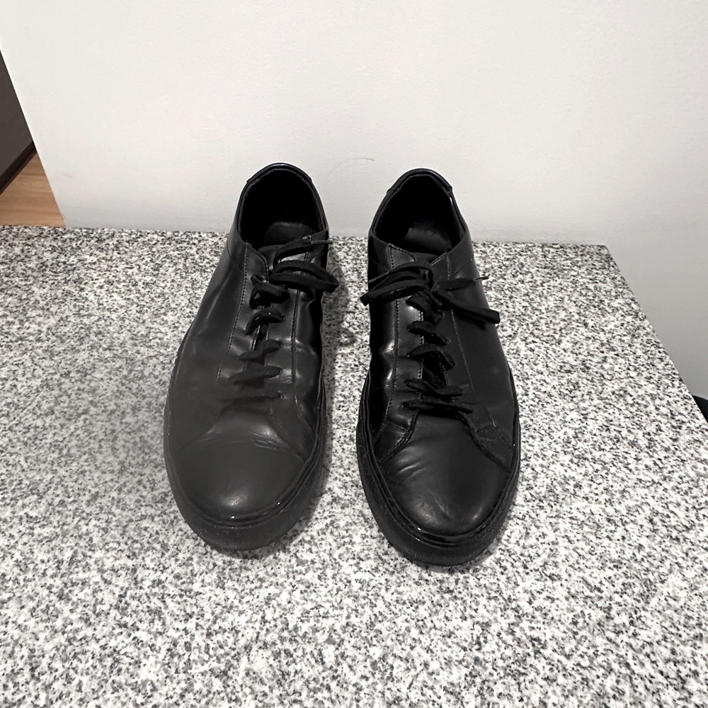 COMMON PROJECTS - Black on black patent size 44